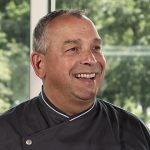 Le buffet du restaurant du personnel de la Maison provinciale de Hollande méridionale fait montre de variété en présentant de l’ERU en portions