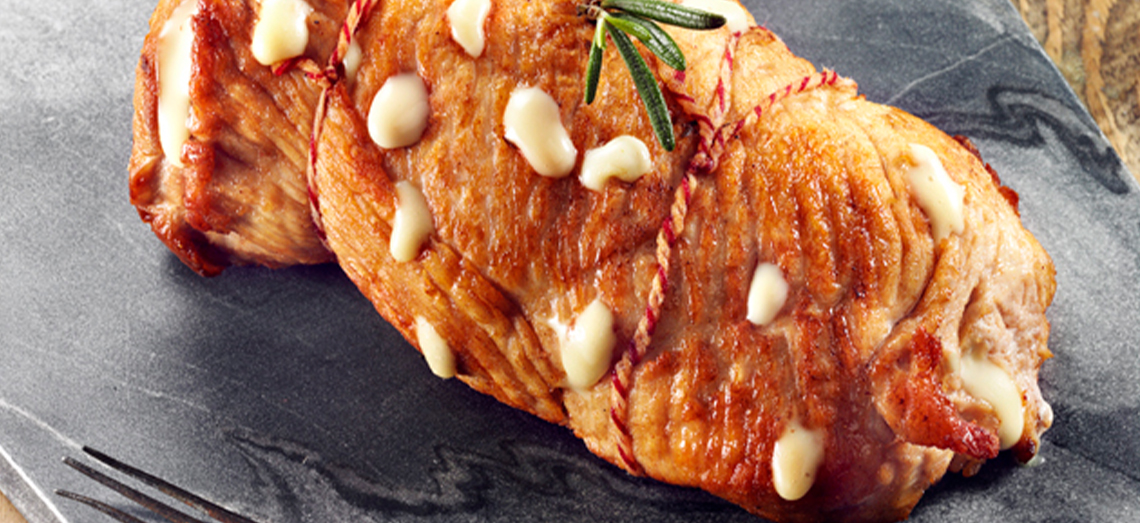 Fricandeau de porc au roquefort et au romarin