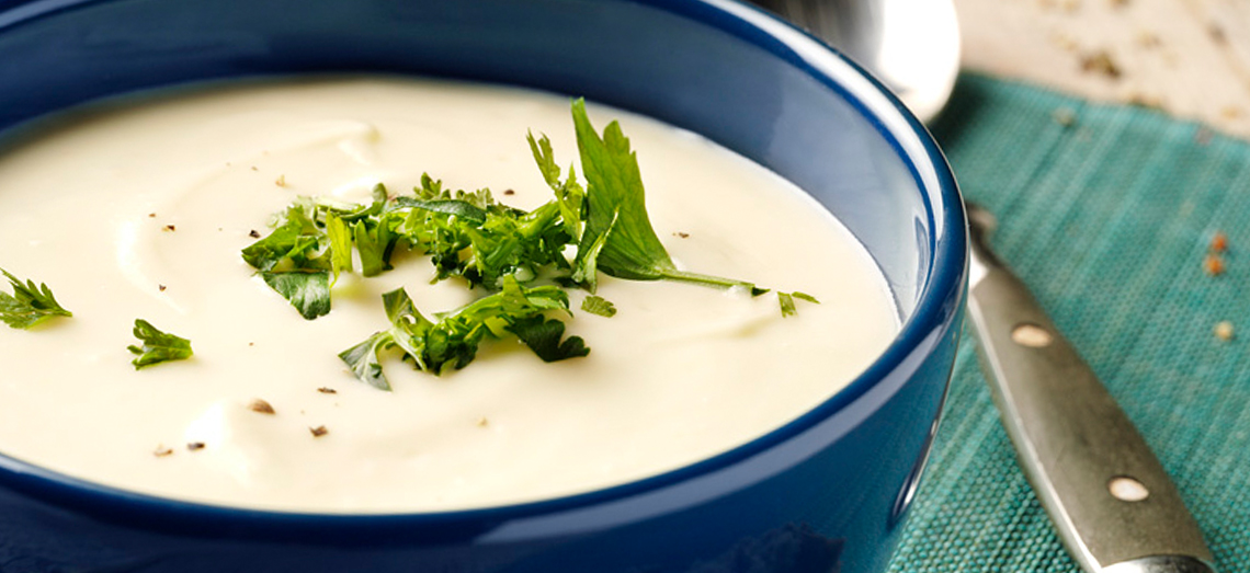 Potage aux légumes oubliés et fromage affiné
