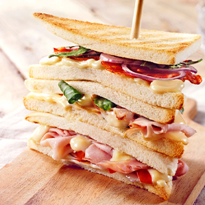 Triple Cheese Clubsandwich