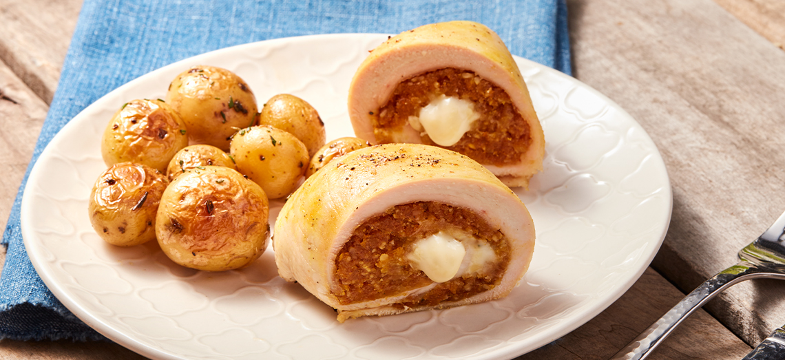 Kalkoenrolletje met een Marokkaanse vulling en gesmolten brie