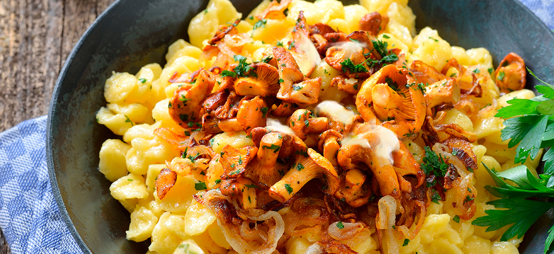 Käsespätzle mit Gouda und Pfifferlingen