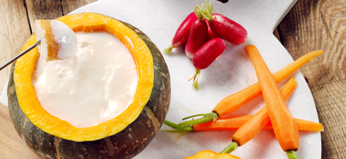 Käsefondue mit Roquefort, Brie und Ziegenkäse