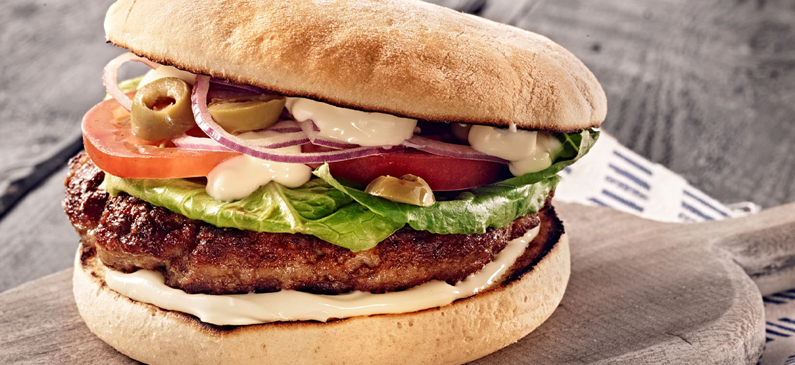 Griechischer Lammfleisch-Burger mit Ziegenkäse