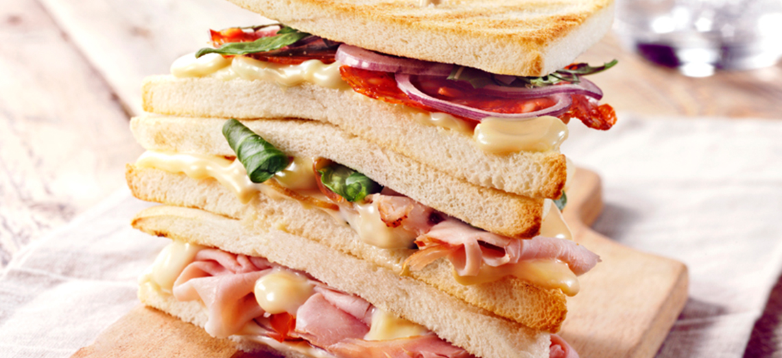 Triple-Cheese-Clubsandwich