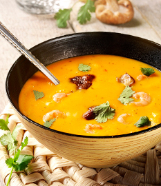 Thai-currysuppe mit gouda und garnelen