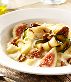 Fettuccine with courgette, figs, pecans and goat’s cheese