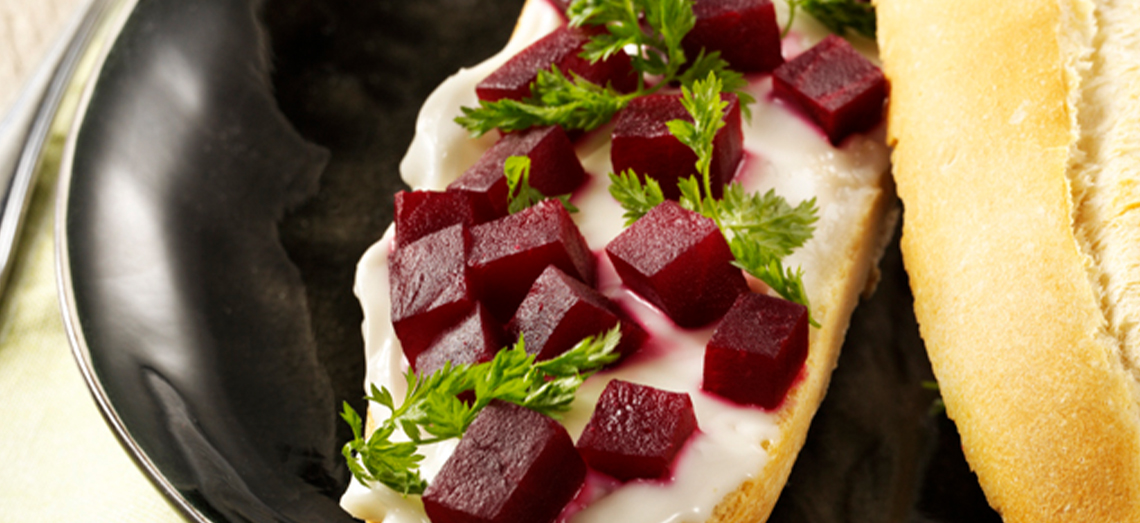 Petit pain with soft goat’s cheese, beetroot and chervil