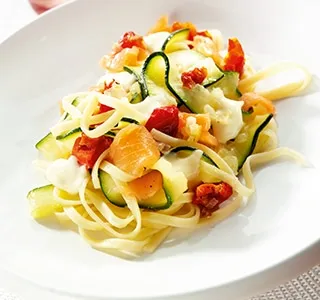 Privé: Pasta met gerookte zalm en een saus van brie