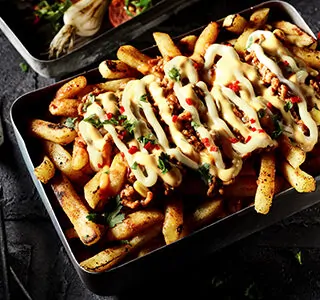 Privé: Loaded fries met gehakt en gerijpte kaas