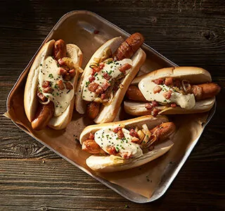 Privé: Hotdogs met spek en extra gerijpte kaas