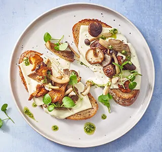 Privé: Toast met wilde paddenstoelen en biologische kaas