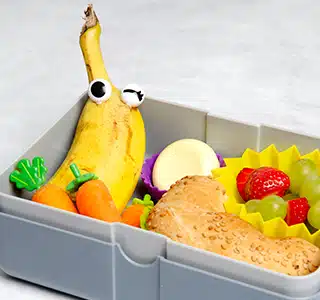 Privé: Kids broodtrommel met bagel, fruit en ERU Kids Snack