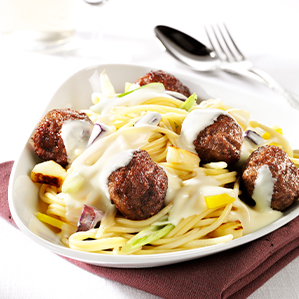 Spaghetti met Goudse kaas en vers gedraaide gehaktballetjes